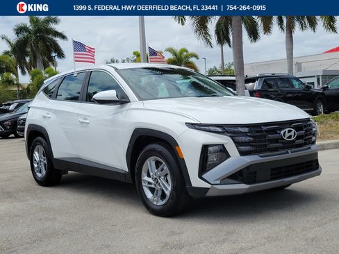 Certified 2026 Hyundai Tucson SE image 1