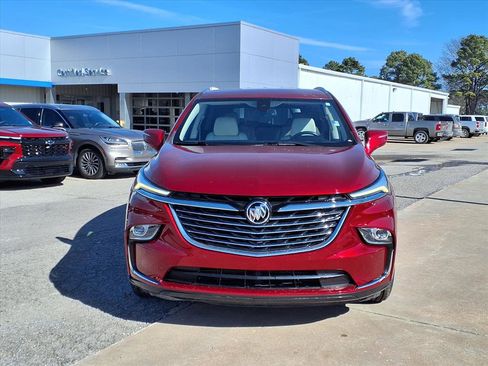 Used 2023 Buick Enclave Essence image 21