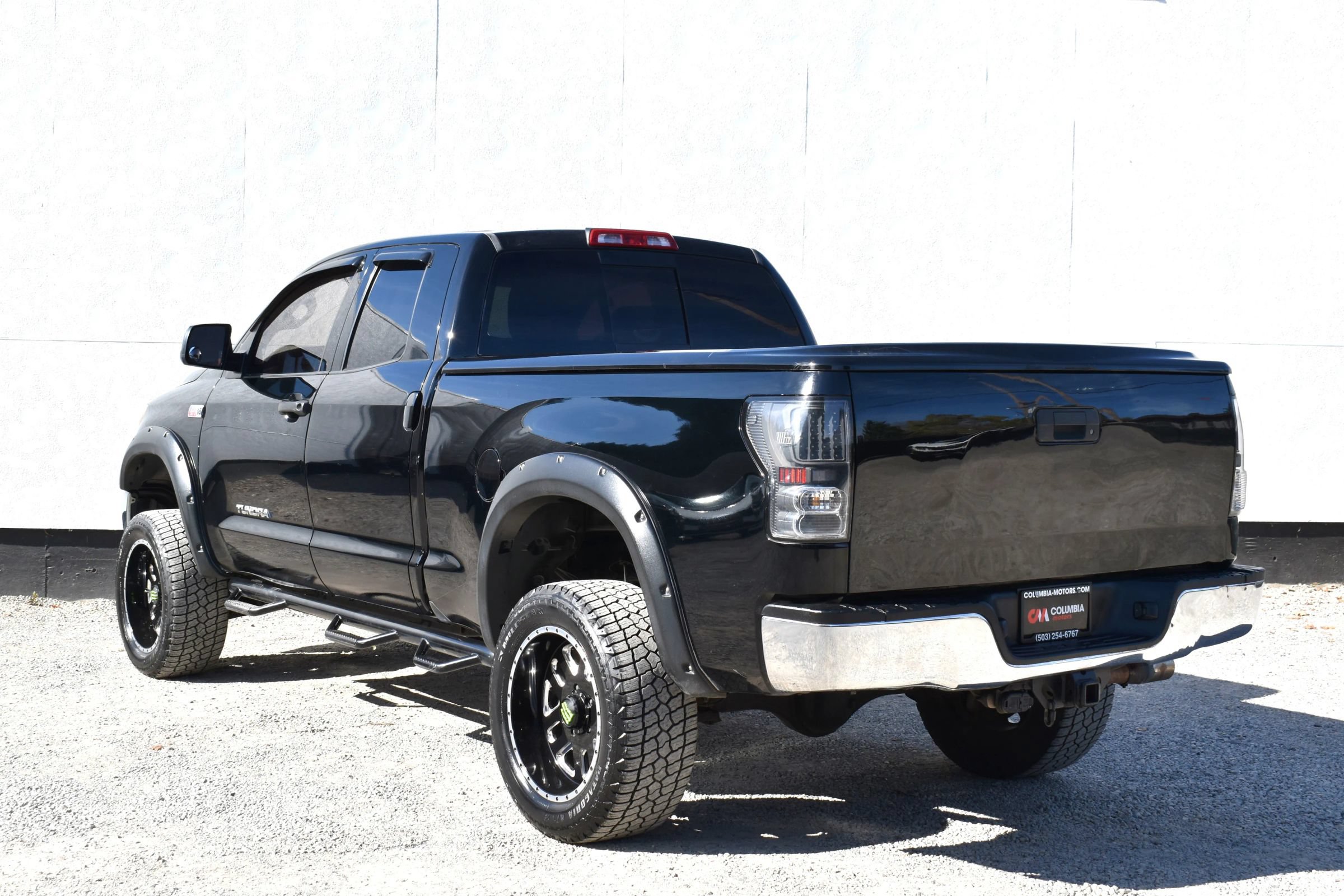 Used 2010 Toyota Tundra 4x4 Double Cab image 2