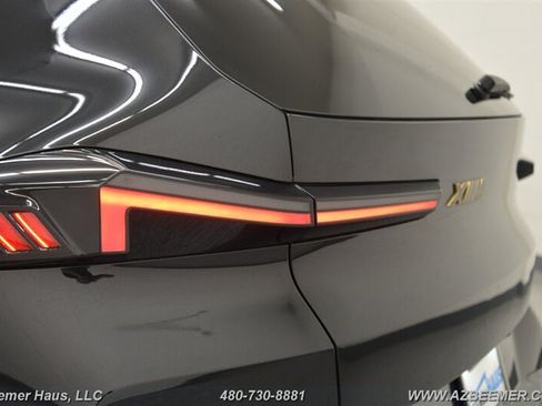 Used 2023 BMW XM w/ M Driver's Package AWD/4WD image 48