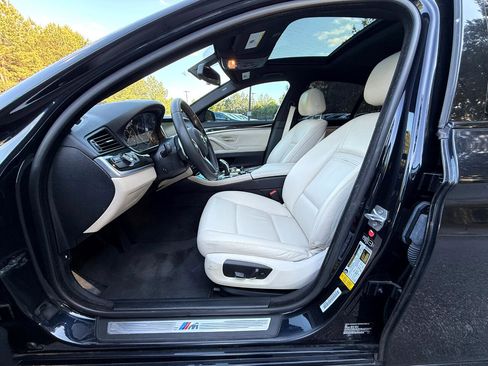 Used 2014 BMW 528i Sedan image 9