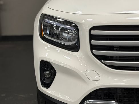 Used 2026 Mercedes-Benz GLB 250 image 7