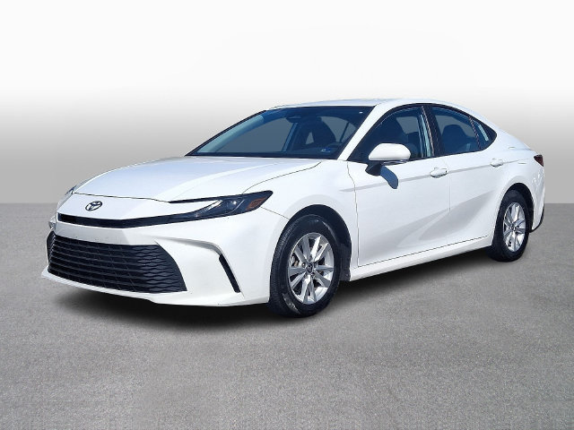 Used 2025 Toyota Camry LE FWD image 1