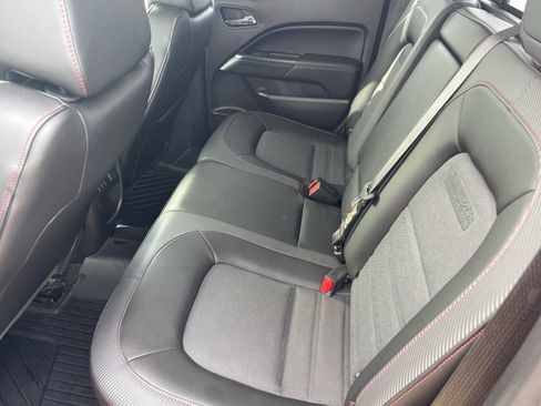 Used 2017 GMC Canyon SLE w/ All Terrain X Package image 26