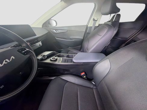 Used 2024 Kia EV6 Light RWD image 13