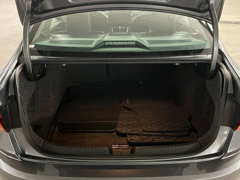 Used 2019 Volkswagen Jetta SEL image 32