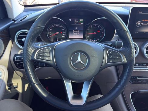 Used 2019 Mercedes-Benz GLC 350e GLC 350e w/ Parking Assistance Package image 4