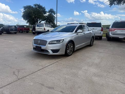 Used 2017 Lincoln MKZ Premiere FWD image 3