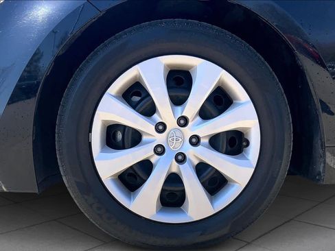 Used 2024 Toyota Corolla LE image 11