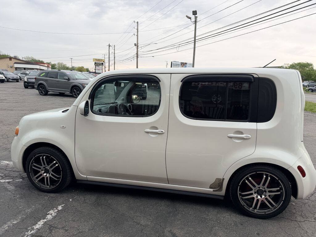 Used 2010 Nissan Cube 1.8 S w/ Interior Designer Pkg FWD image 3