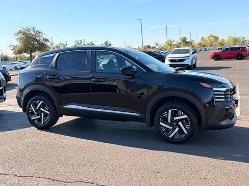 Certified 2026 Nissan Kicks SV FWD image 8