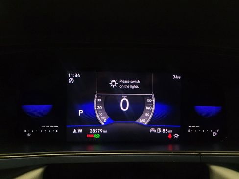 Used 2023 Volkswagen Taos SE w/ Panoramic Sunroof Package FWD image 23