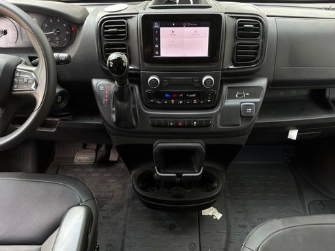 Used 2026 RAM ProMaster 2500 w/ Convenience Group FWD image 15