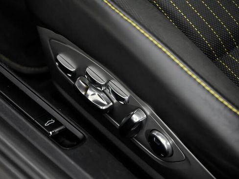 Used 2018 Porsche 911 Carrera T RWD image 19
