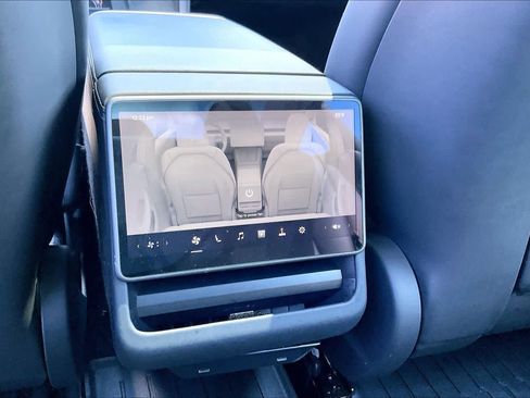 Used 2024 Tesla Model 3 Standard Range RWD image 33