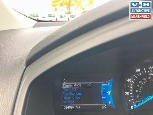 Used 2024 Ford Edge Titanium AWD/4WD image 7