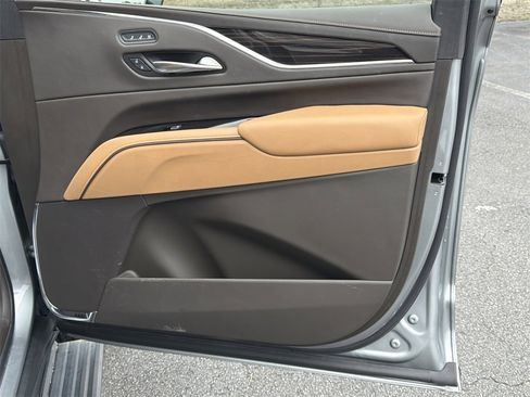 Certified 2024 Cadillac Escalade Sport w/ LPO, ONYX Package image 14