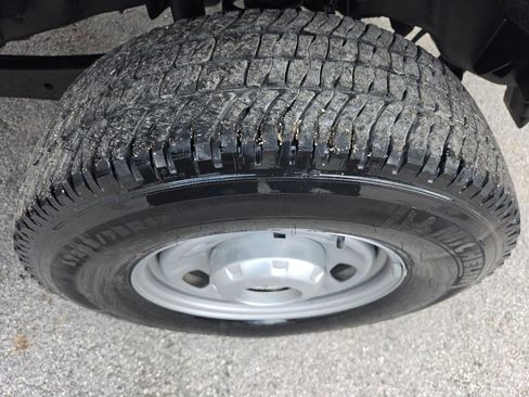 Used 2018 Ford F250 XL w/ Power Equipment Group AWD/4WD image 24