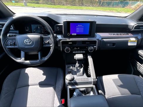 New 2025 Toyota Tacoma SR5 image 5