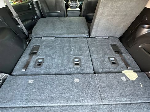 Used 2015 Chevrolet Tahoe LS RWD image 17