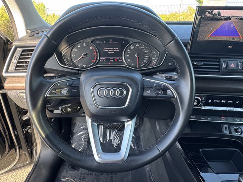 Used 2024 Audi Q5 2.0T Premium w/ Convenience Package image 24