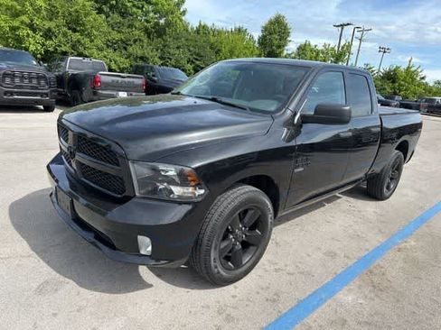Used 2019 RAM 1500 Express w/ Express Value Package AWD/4WD image 2
