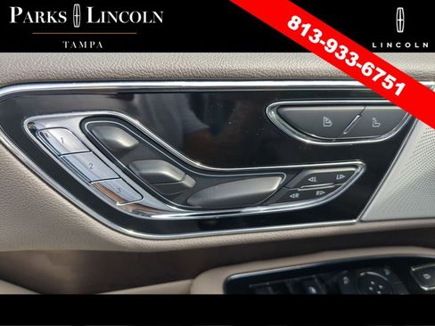 Used 2023 Lincoln Navigator Reserve AWD/4WD image 18