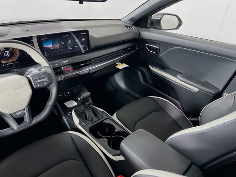 New 2026 Kia K4 GT-Line image 18