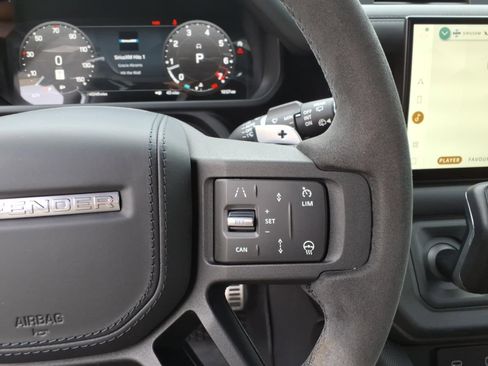 Used 2023 Land Rover Defender 110 AWD/4WD image 24