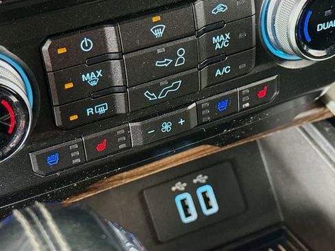 Used 2016 Ford F150 Lariat w/ Equipment Group 502A Luxury image 20