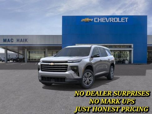 New 2026 Chevrolet Traverse LT w/ Driver Confidence Package FWD image 8
