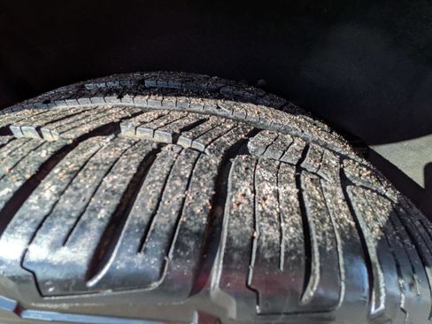 Used 2015 Cadillac Escalade Premium image 10