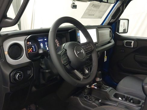 New 2026 Jeep Gladiator Willys image 17