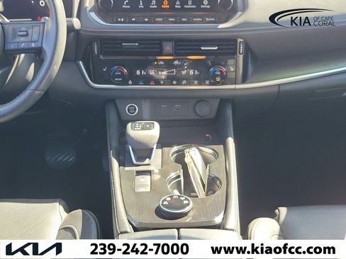 Used 2023 Nissan Rogue Platinum w/ Platinum Premium Package AWD/4WD image 20