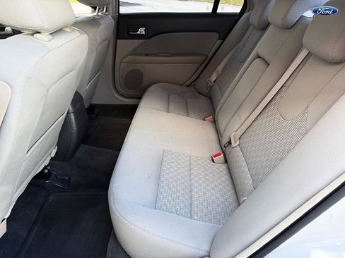 Used 2010 Ford Fusion SE FWD image 15