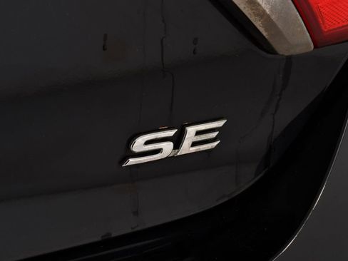 Used 2015 Toyota Camry SE FWD image 22
