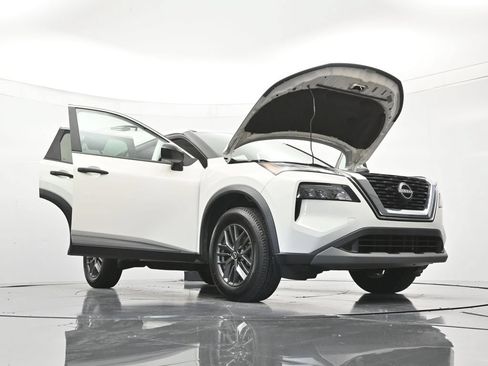Used 2023 Nissan Rogue S FWD image 49