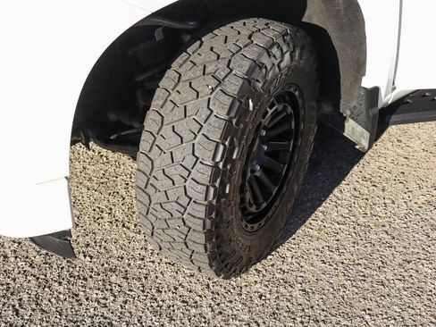 Used 2023 Chevrolet Silverado 1500 Custom image 46