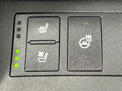 Used 2022 Lexus IS 350 F Sport image 24