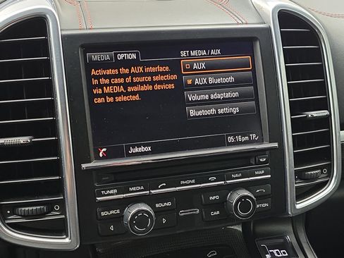 Used 2016 Porsche Cayenne GTS image 21