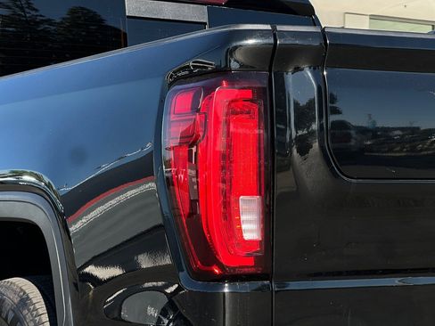 Used 2019 GMC Sierra 1500 SLT w/ SLT Premium Package image 39