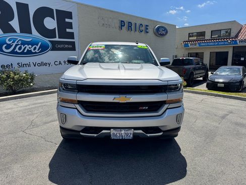Used 2018 Chevrolet Silverado 1500 LT w/ All Star Edition AWD/4WD image 2
