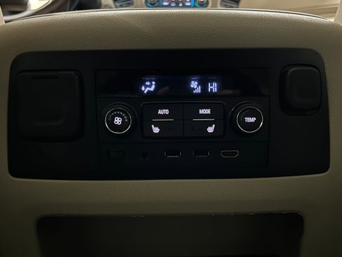 Used 2020 GMC Yukon Denali w/ Denali Ultimate Package image 30