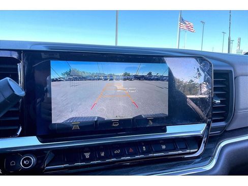 Used 2025 Chevrolet Silverado 3500 LTZ AWD/4WD image 23