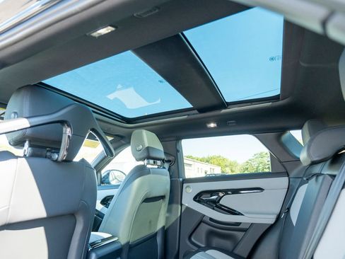 New 2026 Land Rover Range Rover Evoque Dynamic SE image 22