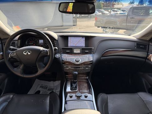 Used 2016 INFINITI Q70 L 3.7 w/ Deluxe Touring Package AWD/4WD image 14