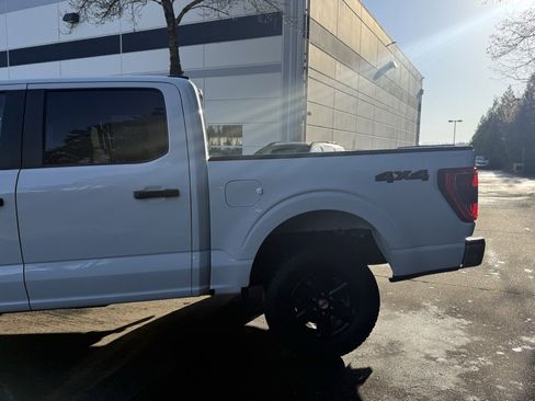 Used 2023 Ford F150 XLT w/ Trailer Tow Package image 11