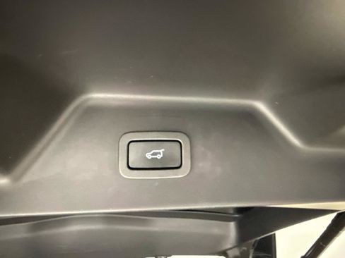 Used 2018 Land Rover Range Rover HSE AWD/4WD image 11