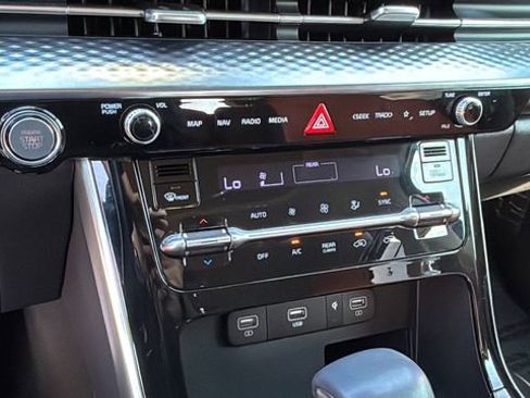 Used 2024 Kia Carnival SX Prestige image 31