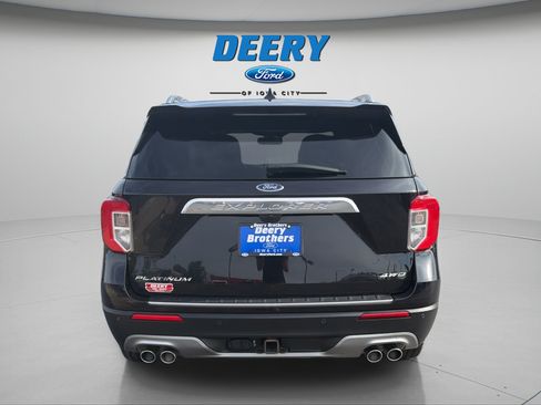 Certified 2023 Ford Explorer Platinum w/ Technology Package AWD/4WD image 18